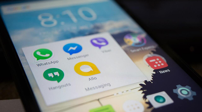 WhatsApp Danger: messaging app urges users to update after a critical security breach