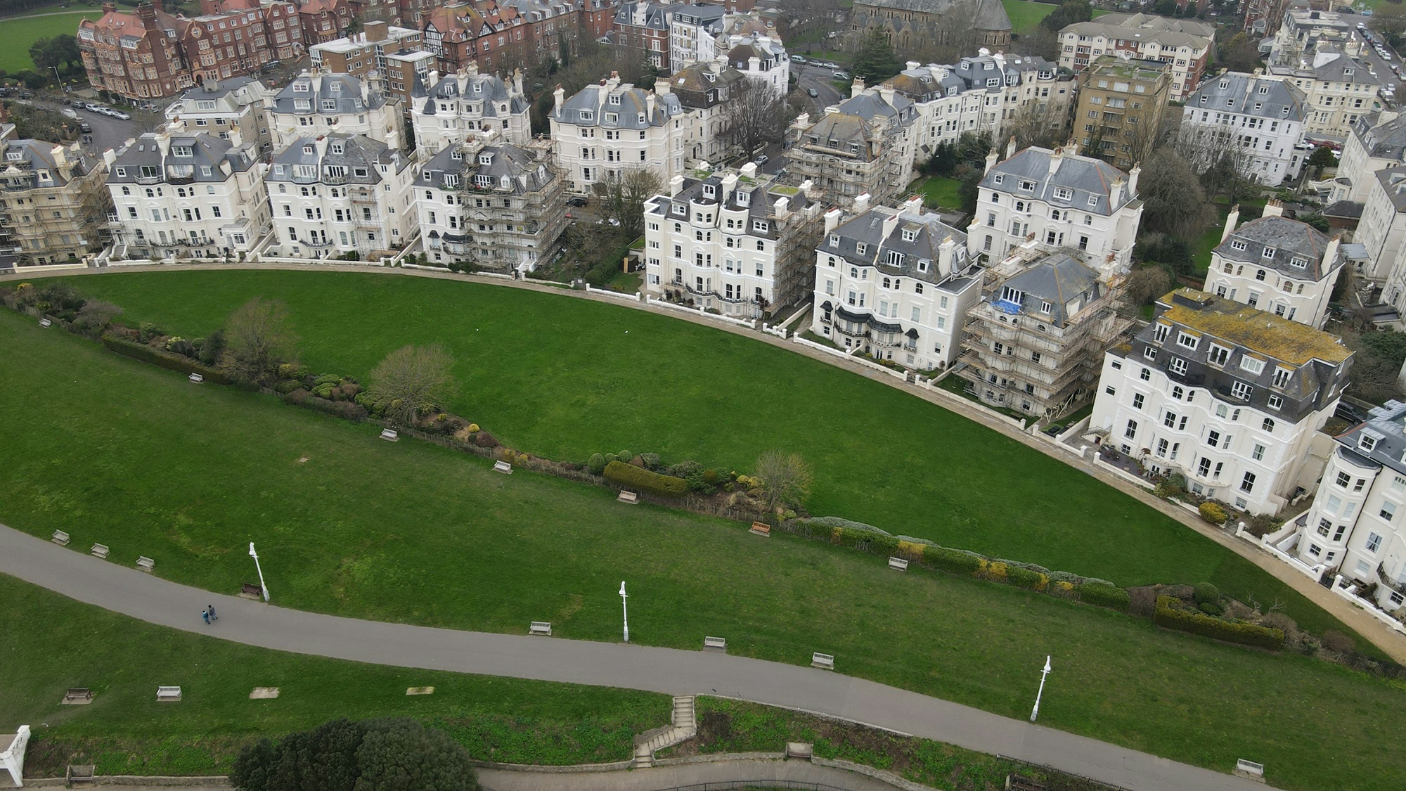 Leases vs. Licenses: Key Differences and Implications